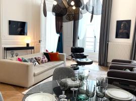 Gambaran Hotel: Appartement Charles Le Brun, Face au Château de Versailles, avec parking privé en sous sol