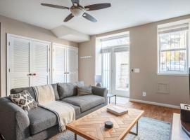 Фотографія готелю: Dupont Circle 1BR nr U St Metro Glens Mkt WDC-176