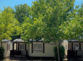 Hotel kuvat: Bungalows Zaragoza Camping