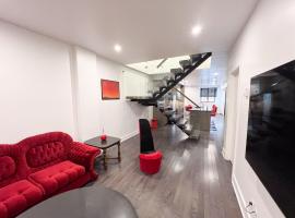 Hotel Photo: Yume Amour - 2 Floor Old MTL Waterfront Penthouse