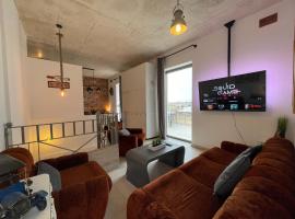 Gambaran Hotel: Sliema's Cozy Retreat - Industrial Styled Townhouse