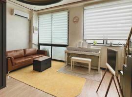 Hotel Foto: Gasan Duplex - Female Only