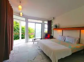 Lonos Circle Ocean View Room
