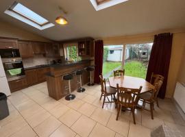 صور الفندق: The Walkinstown Property