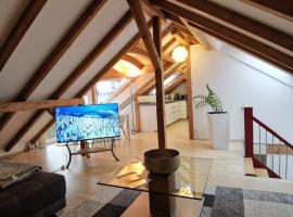 Photo de l’hôtel: Modern Chalet Style in traditional village home with free WiFi & optional Wallbox