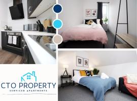 Hotel Foto: 2 Bed Flat next to Stadium with Street Parking Serviced Accommodation - Cardiff