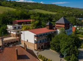 Hotel Kaskáda - resort Hotel Kurdějov & Art Wine Hall