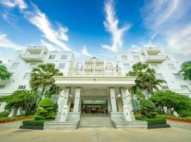 A picture of the hotel: Pursat Riverside Hotel & Spa