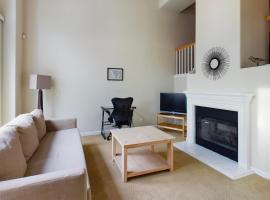 מלון צילום: San Jose 3br w pool spa patio parking SFO-1537