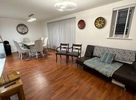 מלון צילום: Two Bedroom Luxurious Apartment