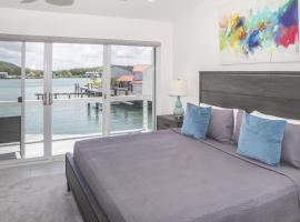 232E South Finger, Waterfront Villa, Jolly Harbour, hotel a Jolly Harbour
