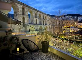 Hotel fotografie: Under the Aqueduct boutique house