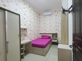 Kos Harian Wisma Selma Garuda, Hotel in Kejayan