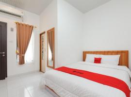 Hotel Photo: RedDoorz Plus Syariah near Mall Boemi Kedaton Lampung