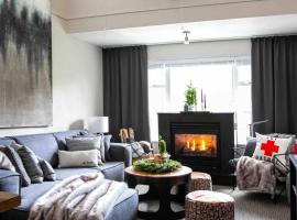 The Eden Whistler - Luxury 2 BDRM Ski in / Ski out, hotel in Whistler
