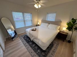 Hotel Foto: Renovated House for 14 in Wentzville MO