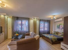 Hotel Photo: Cozy & Delightful Apart & AUBG & Free Garage Parking