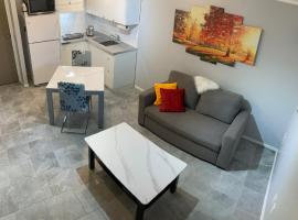 Хотел снимка: Fresh Private Apartment Lower level- 2 beds