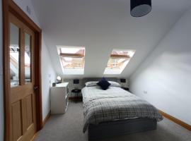 Hotel Photo: Entire modern cottage close to beach - Pet friendly