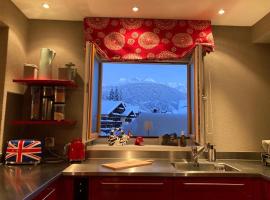 Stunning Luxury apartment in Central Klosters, hotel v destinaci Klosters