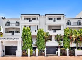 A picture of the hotel: Spacious 3 Bedroom Townhouse in Cairns City