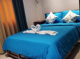 Gambaran Hotel: Quiet and spacious condo wid fast internet connection with Netflix