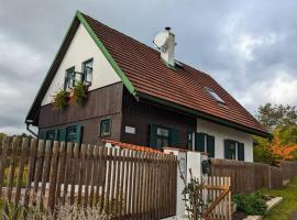 Hotel fotoğraf: Cozy cottage Geltschberg Nr. 1