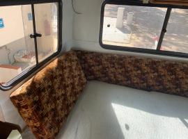 Fotos de Hotel: Big Van With a Large Bed