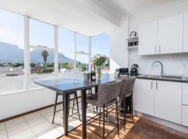 Hotel Photo: Apartment with stunning views of Table Mountain
