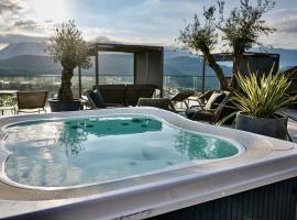 Das Panorama Dependance, hotel in Caldaro