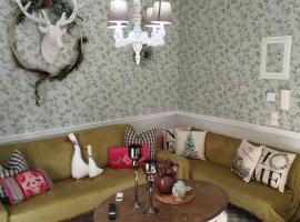 Hotel Photo: 22 La Maisonette