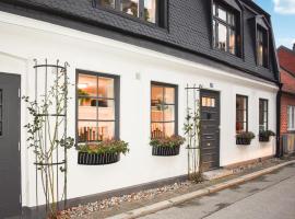 Hotel Photo: 1 Bedroom Amazing Apartment In Ystad