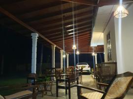 JAYANDRA HOLIDAY BUNGALOW, hotell sihtkohas Waga