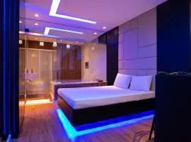 Motel Fantasy 1