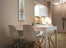 호텔 사진: Chic and Minimal apartment close to Thissio Metro