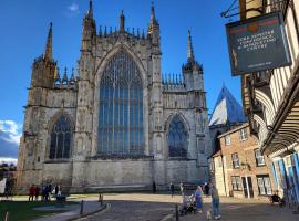 A picture of the hotel: York Minster View