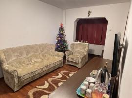 A picture of the hotel: Apartament zona Craiovița-Craiova