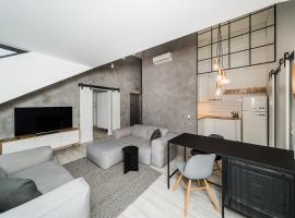 Hotel Photo: Modern 2-bedroom Apartment in Old Town/URBAN RENT