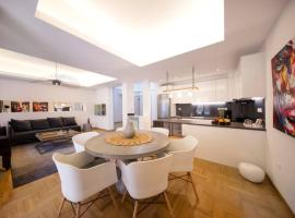 מלון צילום: GLAMOROUS APARTMENT IN KOLONAKI CENTER