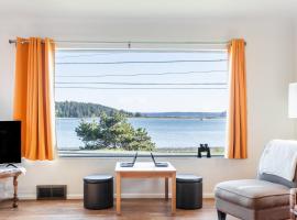 Photo de l’hôtel: The Little Pink House by AvantStay Water Views