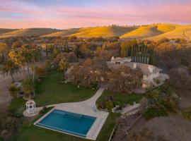 Hotel foto: Eagle Oak Ranch by AvantStay Views Pool Privacy