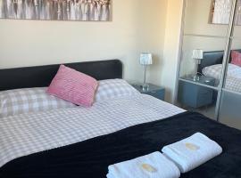 Hotel Photo: beautiful 2 bedrooms flat for family