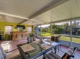 Hotel Foto: Pet-Friendly Punta Gorda Home with Dock on Canal!