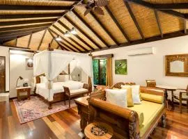 Hideaway Rio Celeste Hotel