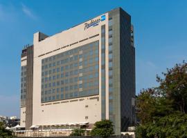 Radisson Blu Towers Kaushambi Delhi NCR, hotell sihtkohas Ghaziabad