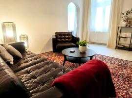 A picture of the hotel: CozyHome Signature Palisady Apartment