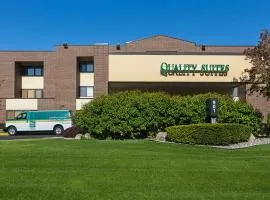 Quality Suites, hotel di Lansing