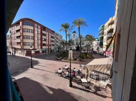 Hotel Photo: Amplio con Patio y vistas a la Plaza