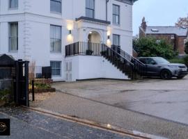 Hotel Photo: Lovely 3-Bed Apartment in Altrincham