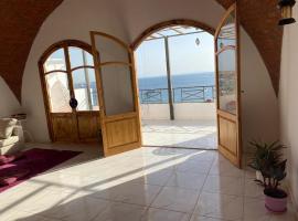 Hotel Foto: Immaculate 3-Bed Apartment sea view